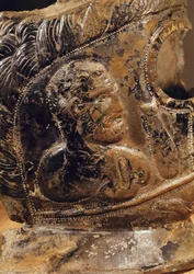 Detail einer Gladiatorenmaske (Detail)